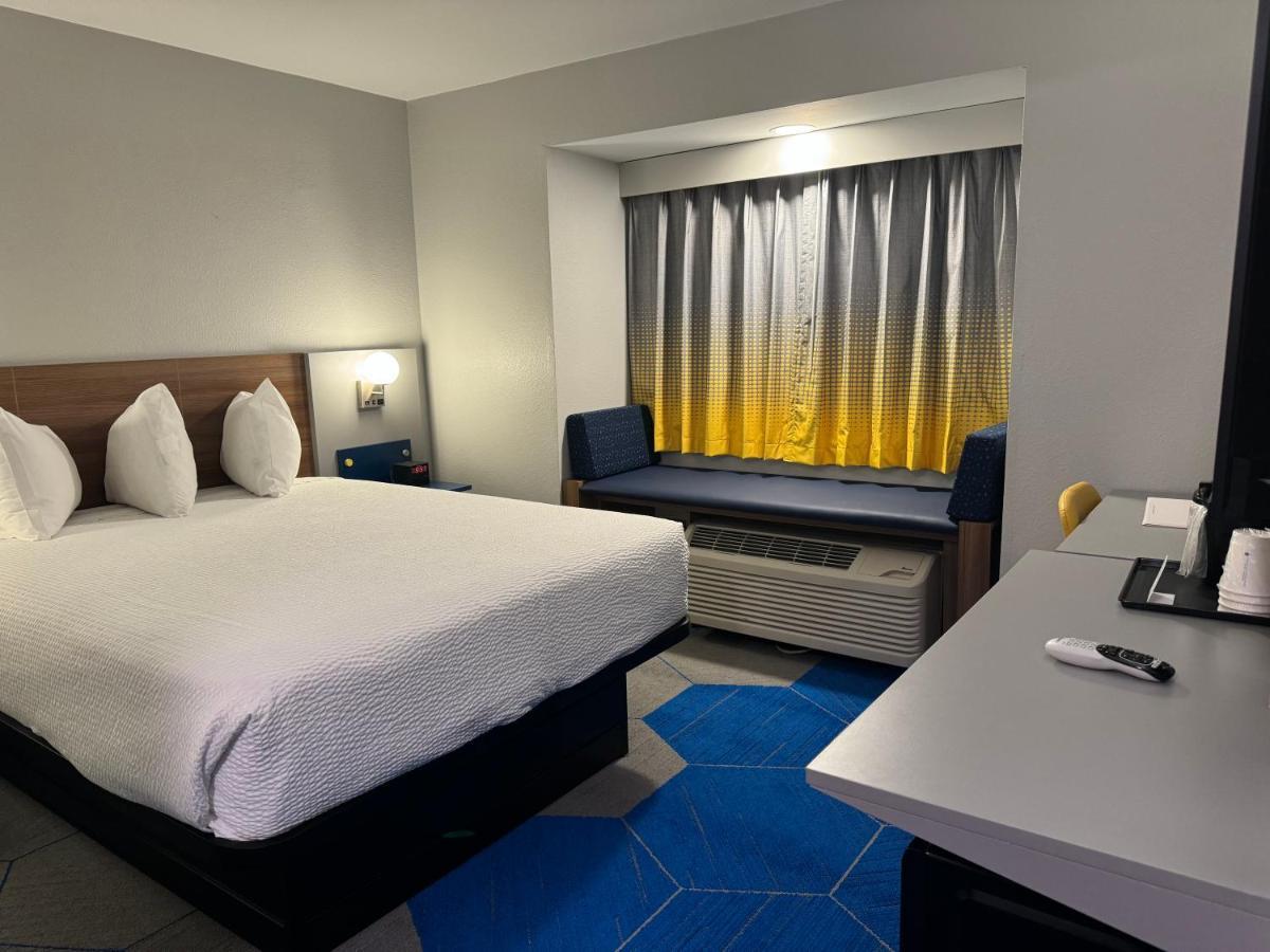 Microtel Inn And Suites Independence Eksteriør bilde