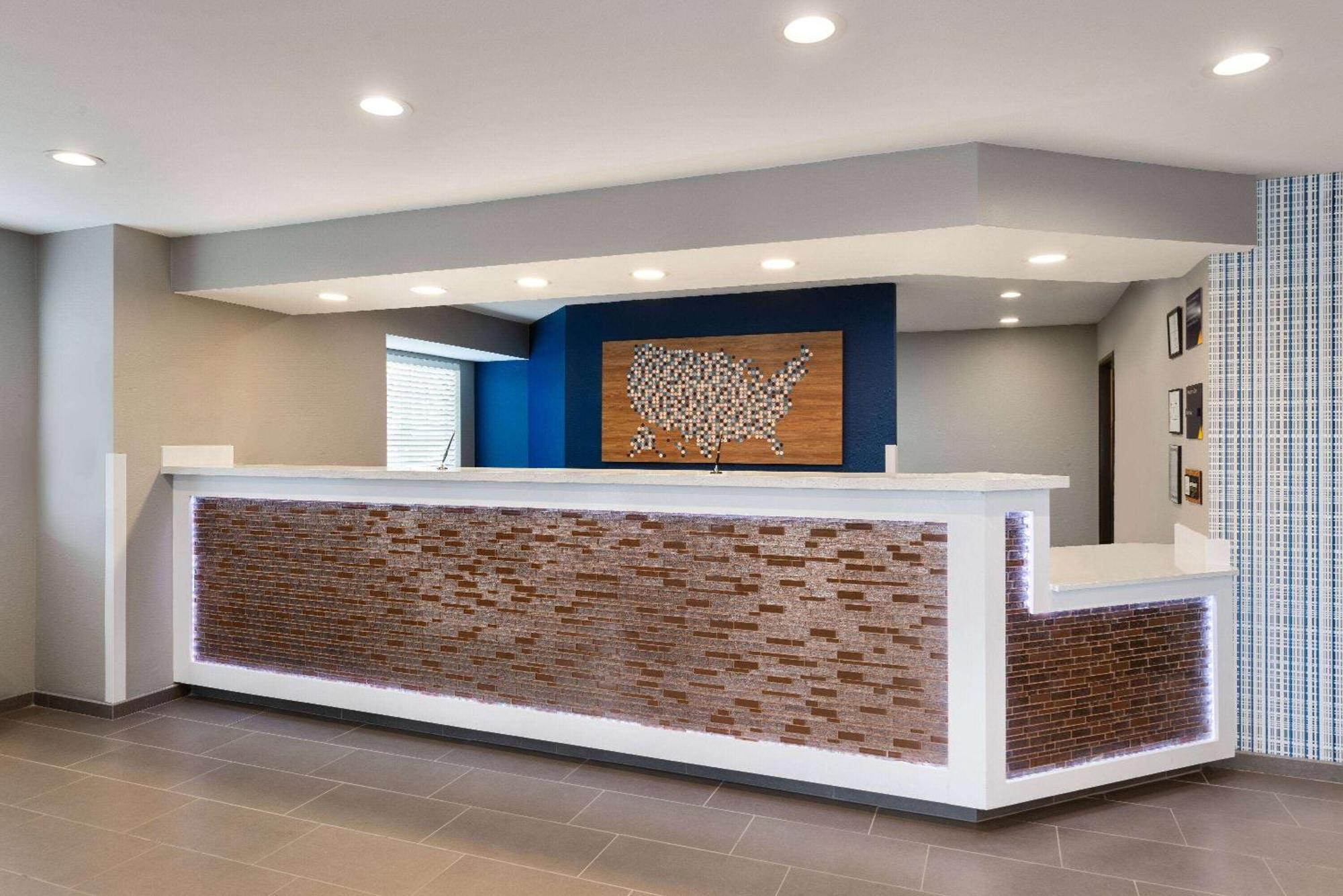 Microtel Inn And Suites Independence Eksteriør bilde